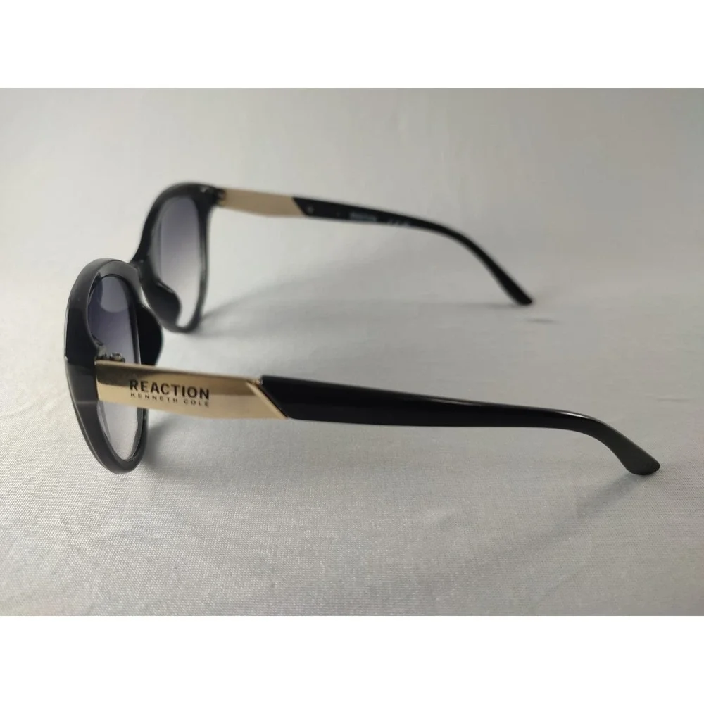 Kenneth Cole Reaction KC1397 01B Black Gold Cat‎ Eye Sunglasses Grey Gradient